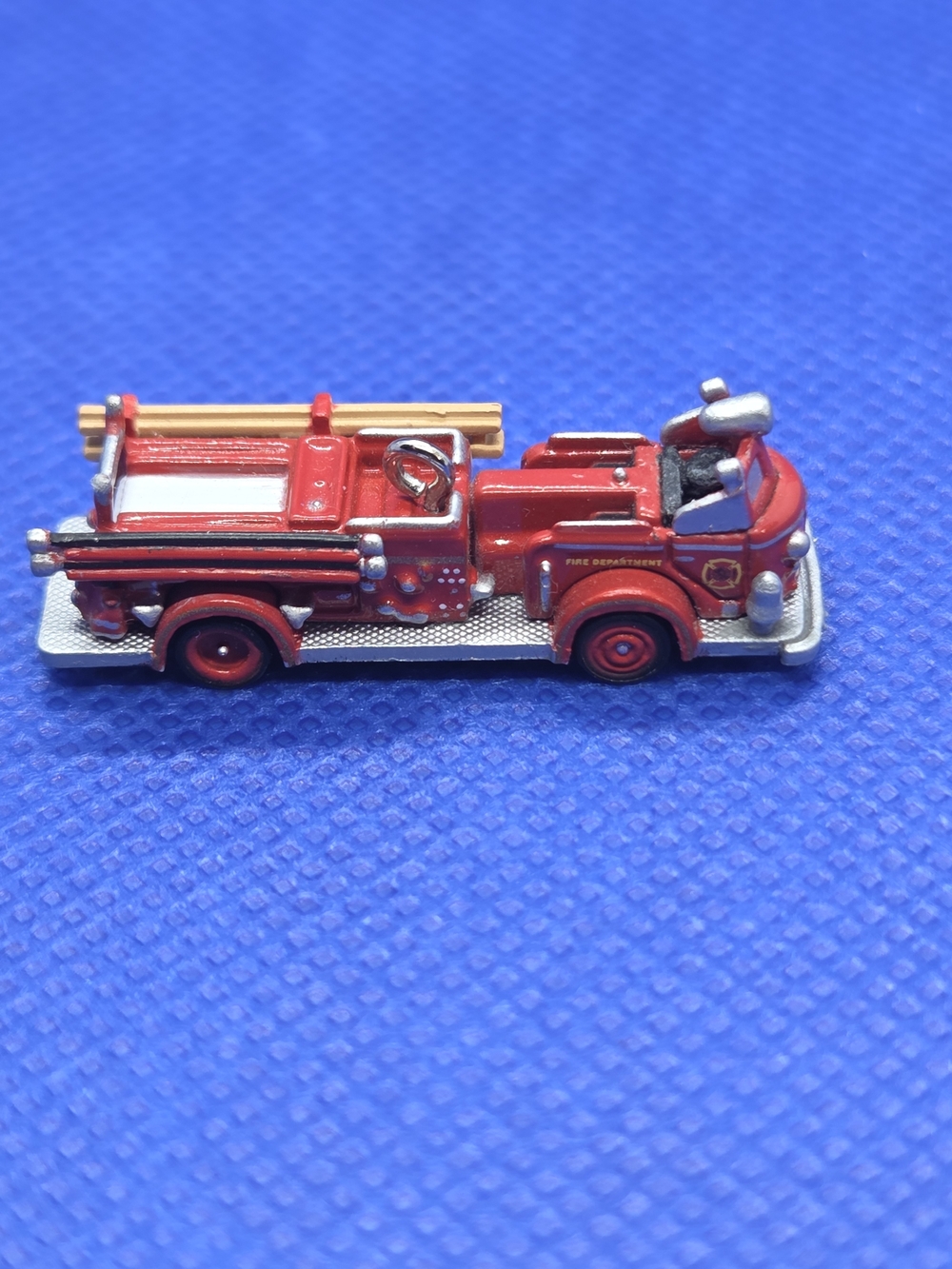 VTG Hallmark Mini Fire Truck Ornament